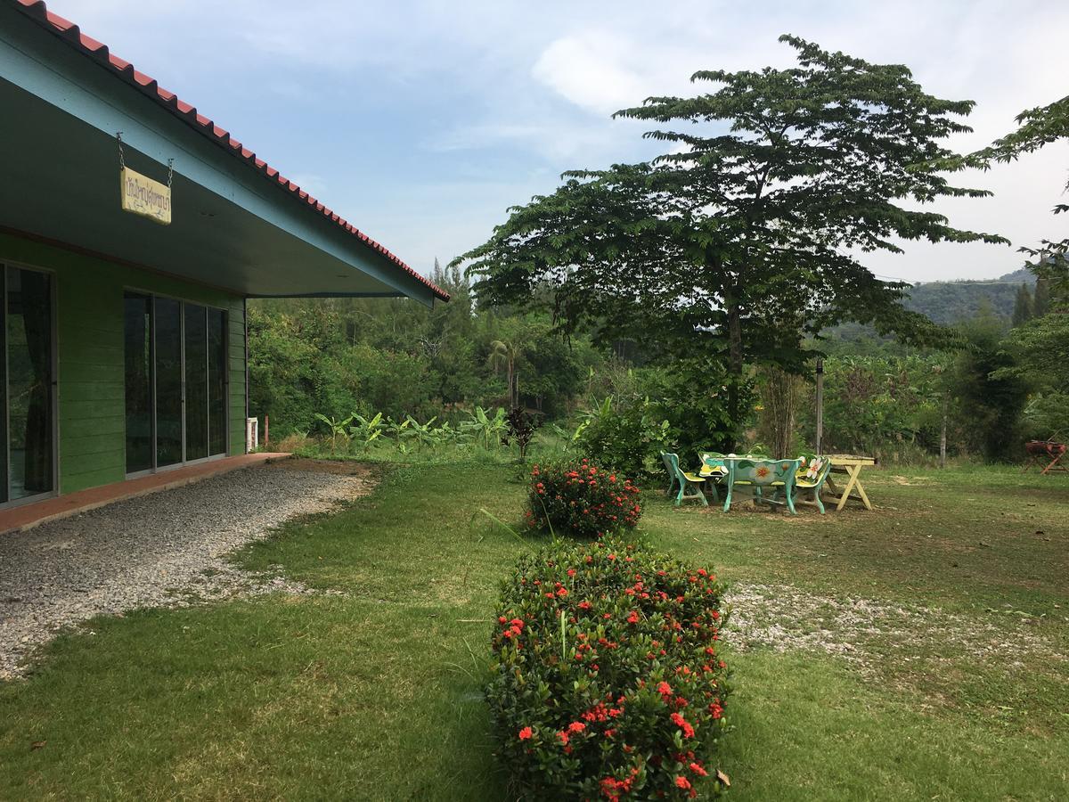 Kum Nangpaya Hotel Kaeng Krachan Exterior photo